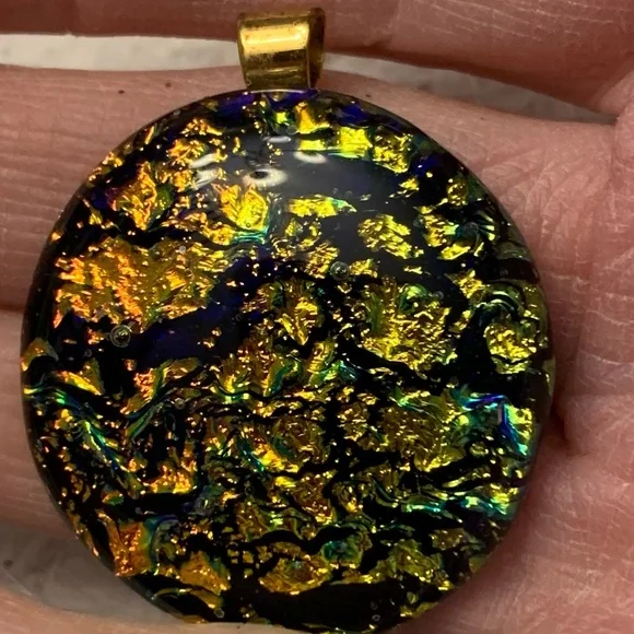 Glass Pendant - Picture 6 of 8